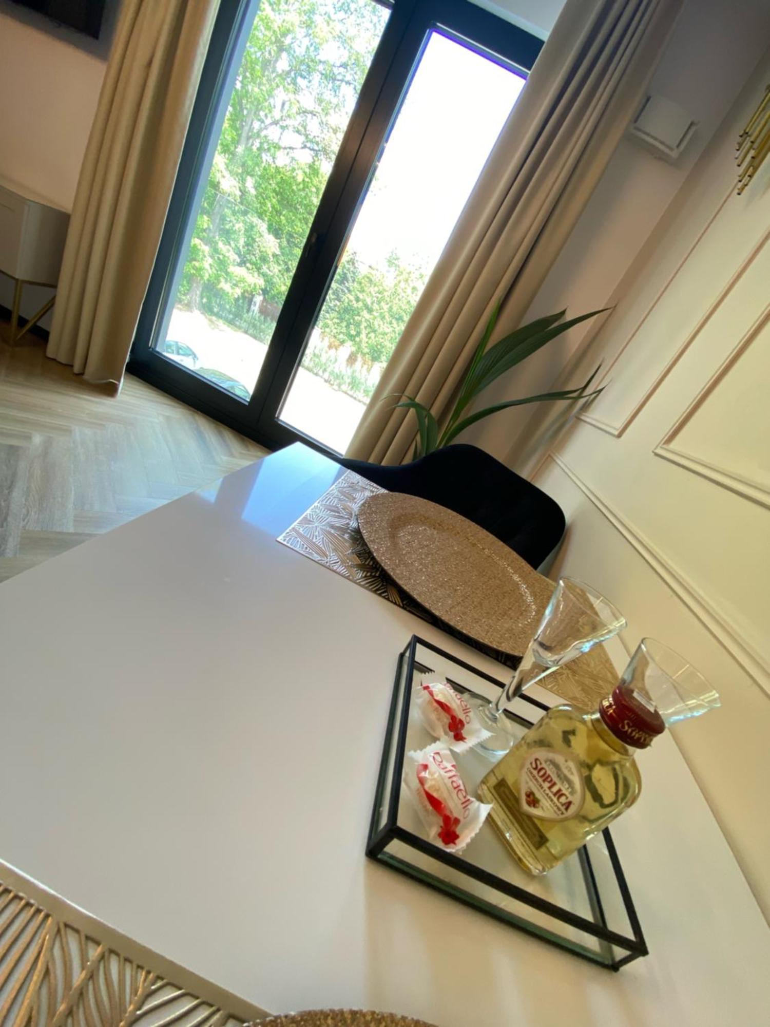 Lux Stays By Torres At K39 クラクフ エクステリア 写真